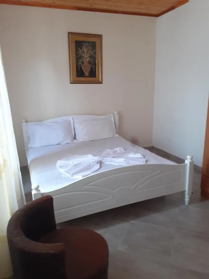 Star Room'S Vlorë