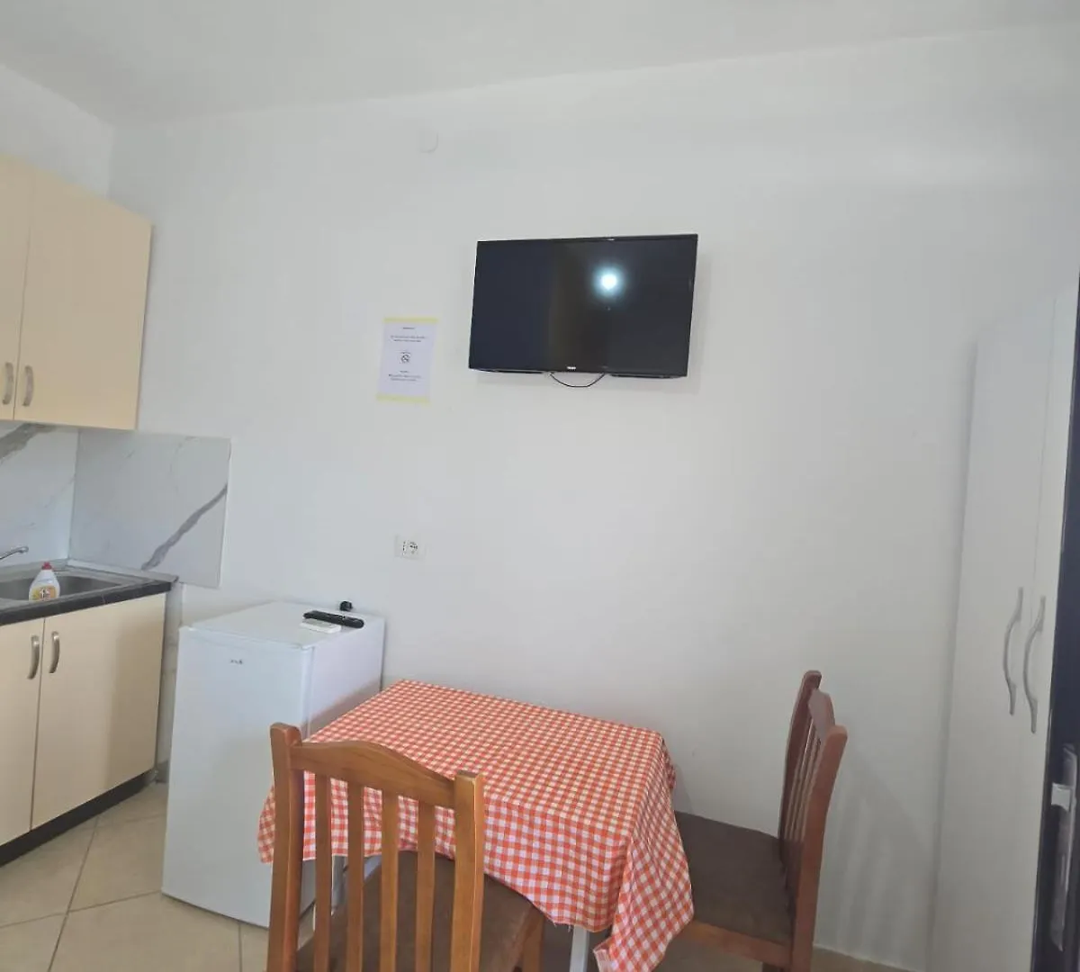 Star Room'S Vlorë